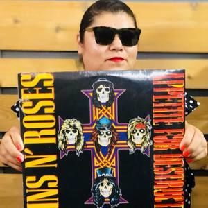 Meet your Posher, Ninelle